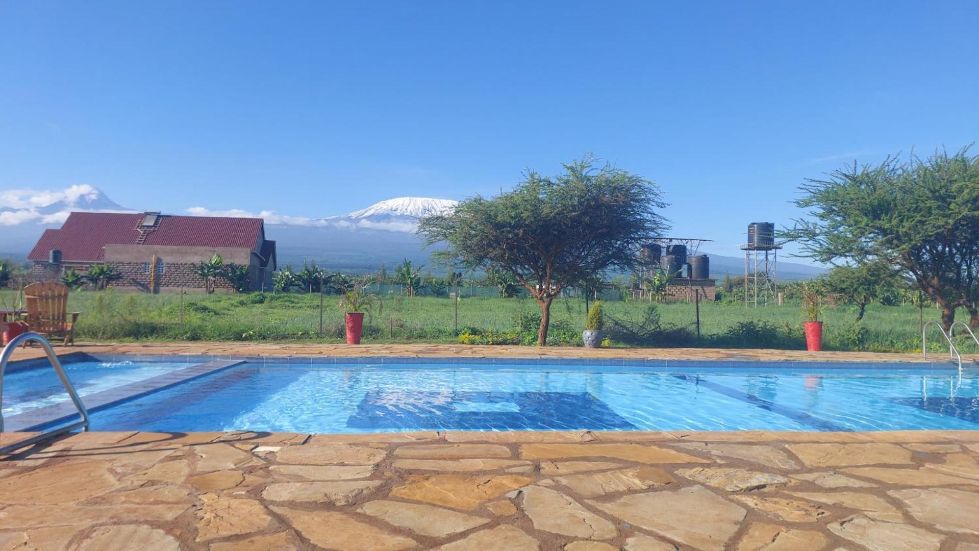 Amboseli Glass House Oloitokitok Zewnętrze zdjęcie